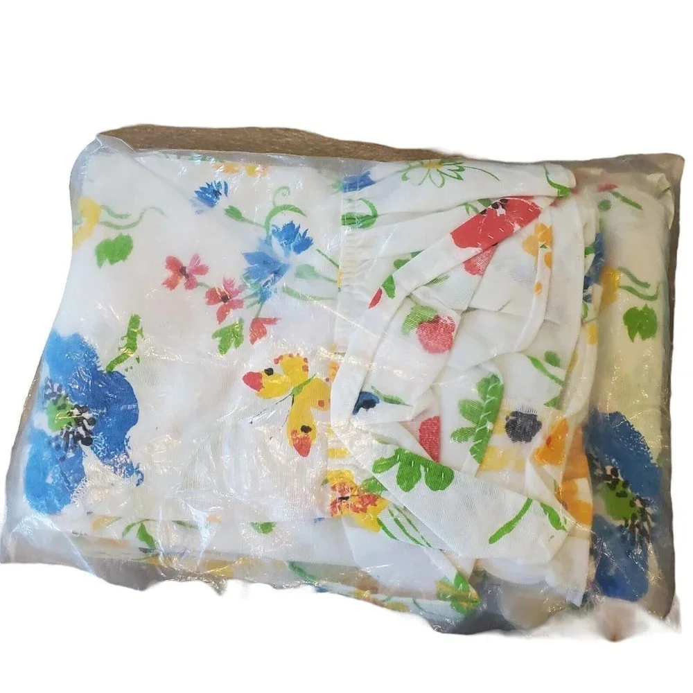 Vintage 70s Queen Spring Time Priscillas Floral Ruffle Trim Comforter‎ Curtains